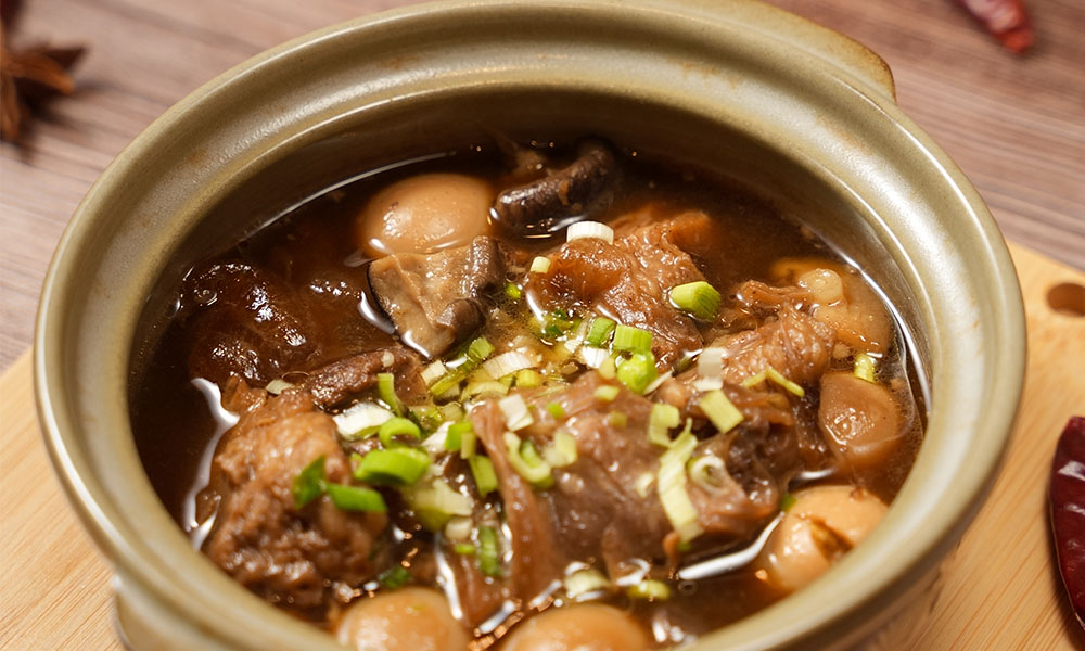 甘蘭牛肉麺 季節のおすすめ